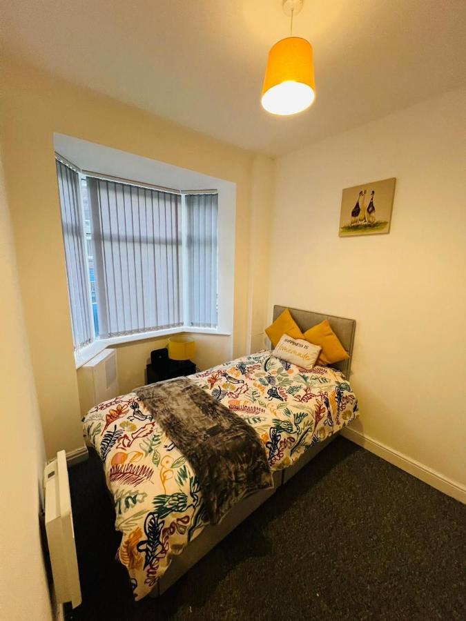 Luxury Double & Single Rooms With En-Suite Private Bathroom In City Centre Stoke On Trent Esterno foto