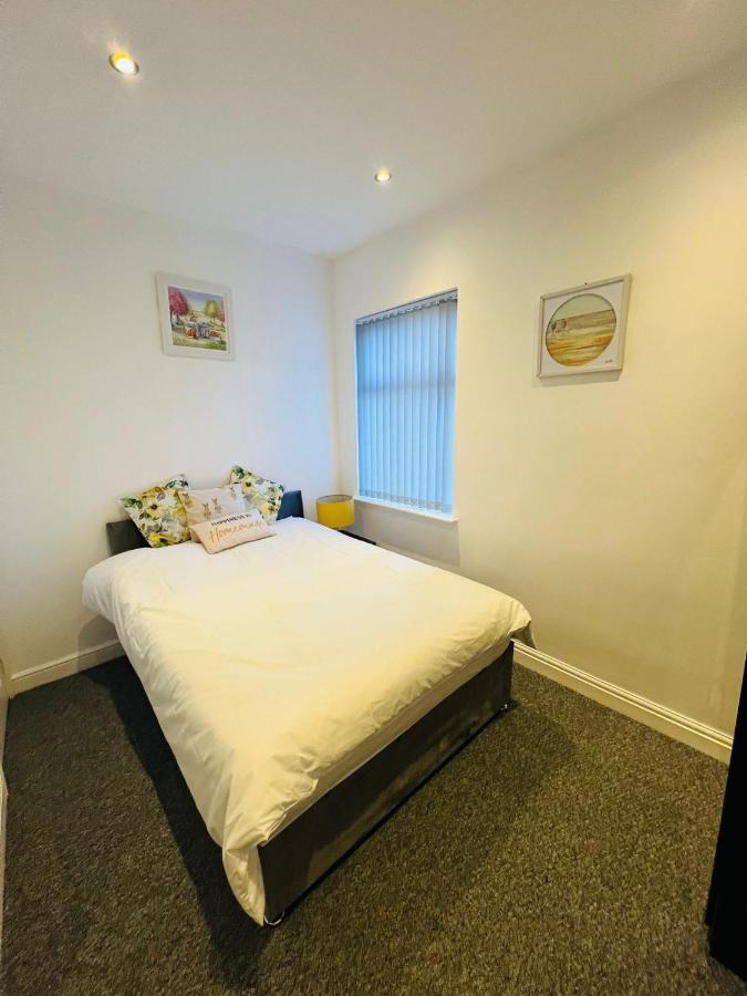 Luxury Double & Single Rooms With En-Suite Private Bathroom In City Centre Stoke On Trent Esterno foto