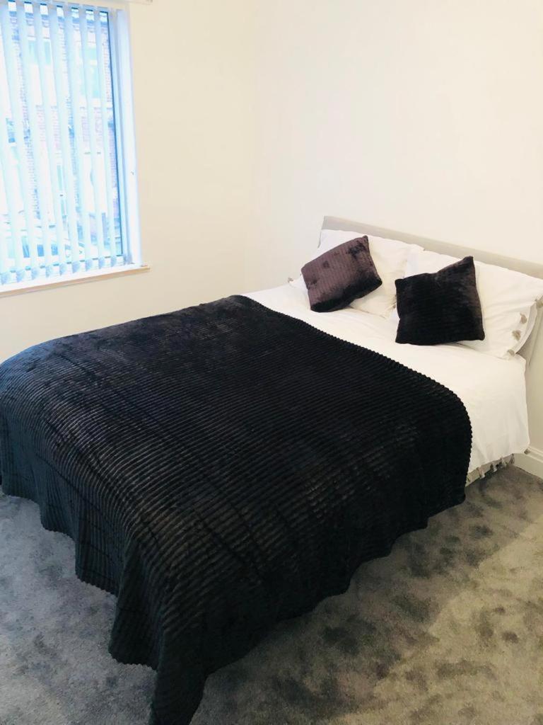Luxury Double & Single Rooms With En-Suite Private Bathroom In City Centre Stoke On Trent Esterno foto